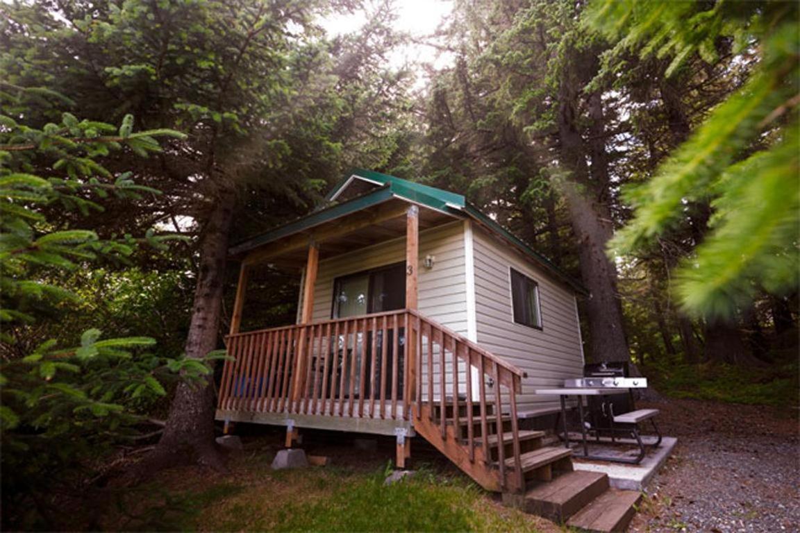 Cabin 3 Lynn View Lodge Хайнс Екстериор снимка